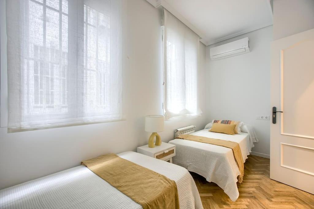 New&Beatiful&Central Apartment*El Balcon De Chueca Madrid Bagian luar foto