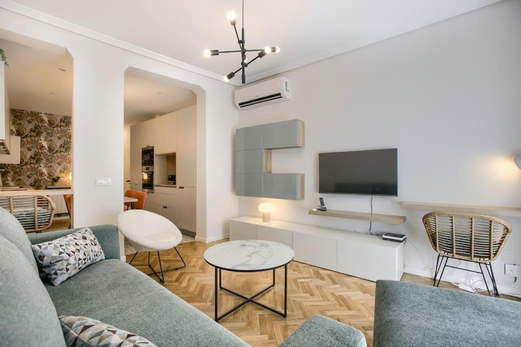 New&Beatiful&Central Apartment*El Balcon De Chueca Madrid Bagian luar foto