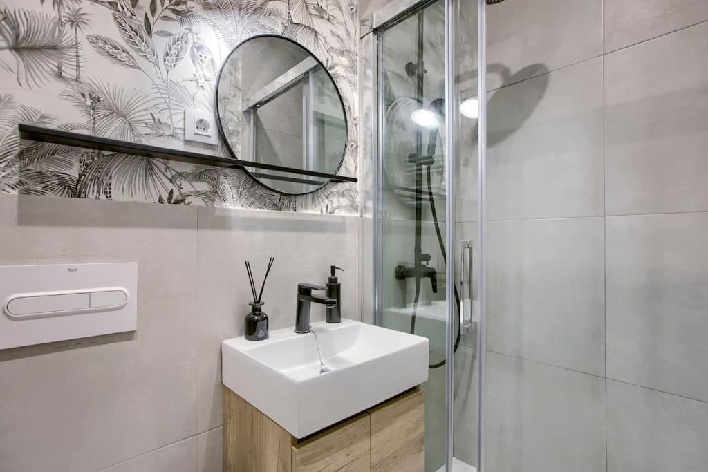 New&Beatiful&Central Apartment*El Balcon De Chueca Madrid Bagian luar foto