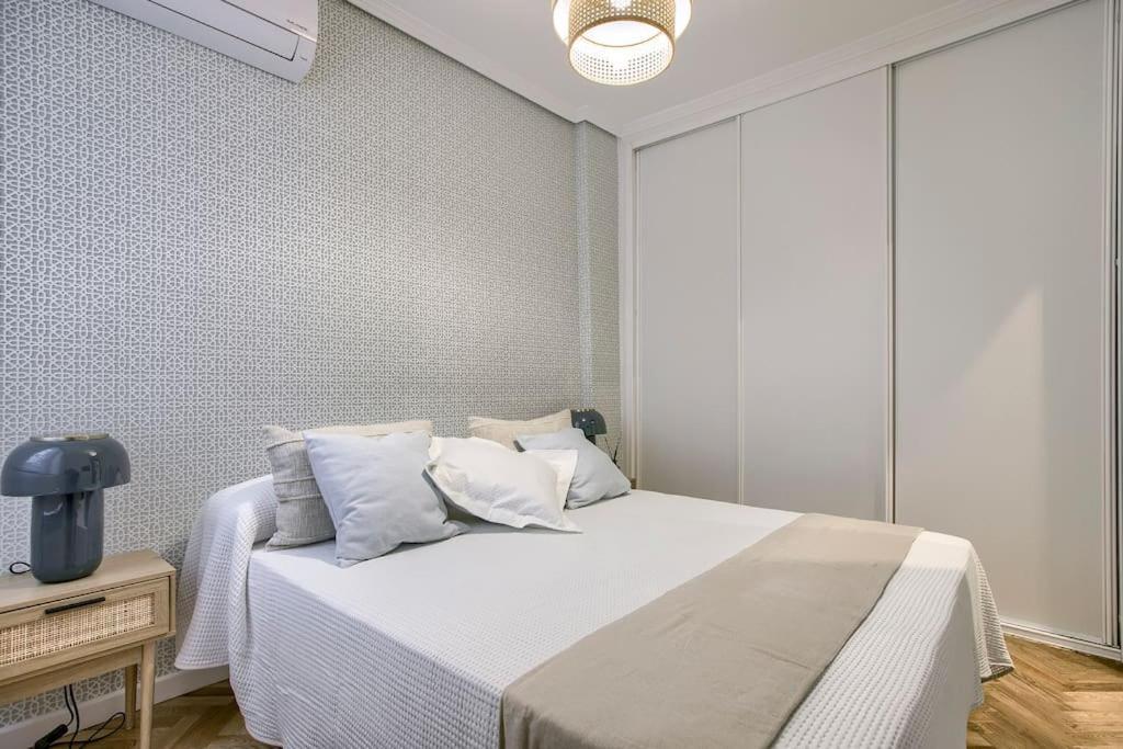 New&Beatiful&Central Apartment*El Balcon De Chueca Madrid Bagian luar foto